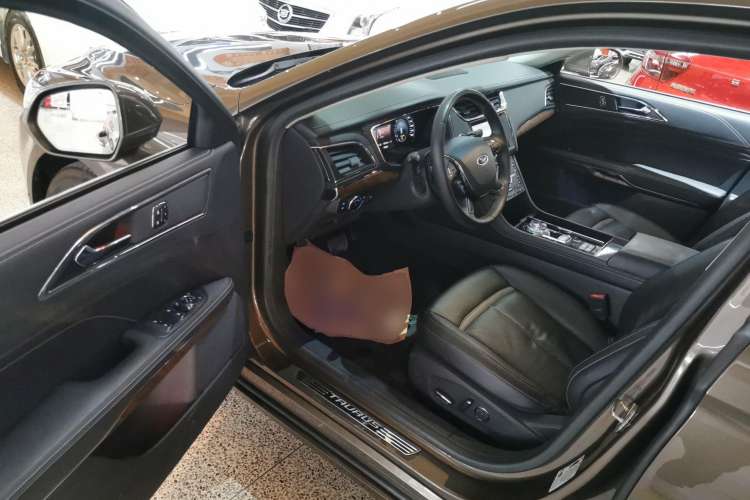 Used Ford Taurus 2015 EcoBoost 325 V6 Flagship Model Driver Seat