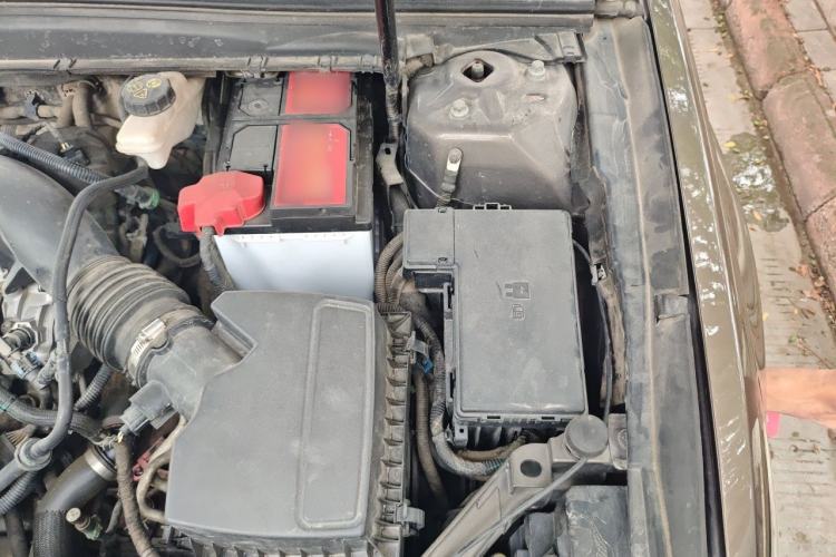 Used Ford Taurus 2015 EcoBoost 245 Luxury Model Engine Bay Left