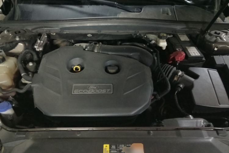 Used Ford Taurus 2015 EcoBoost 245 Luxury Model Engine Bay