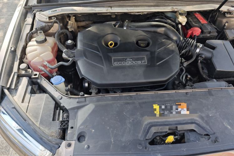 Used Ford Taurus 2015 EcoBoost 245 Ultimate Model Engine Bay Right