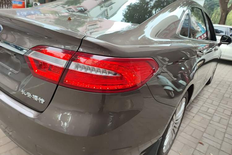 Used Ford Taurus 2015 EcoBoost 245 Ultimate Model Exterior 6