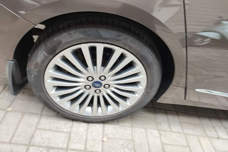 Used Ford Taurus 2015 EcoBoost 245 Ultimate Model Exterior 8