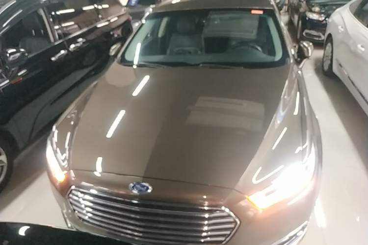 Used Ford Taurus 2015 EcoBoost 245 Luxury Model Front