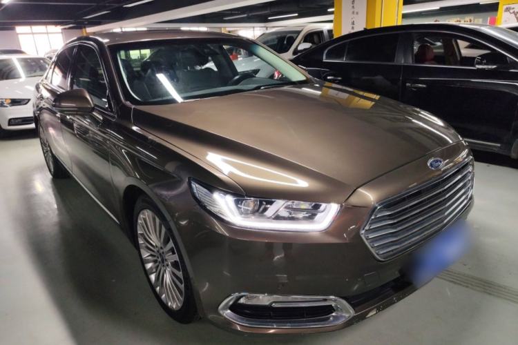 Used Ford Taurus 2015 EcoBoost 245 Ultimate Model Front Right 45 Deg