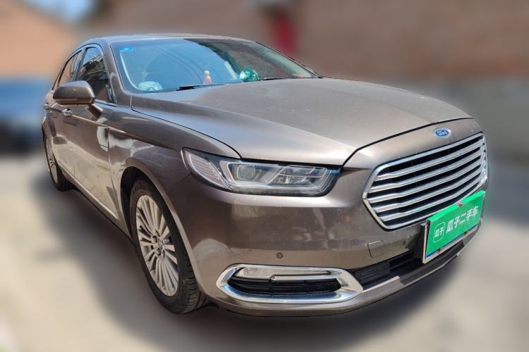 Used Ford Taurus 2015 EcoBoost 245 Luxury Model Front Right 45 Deg
