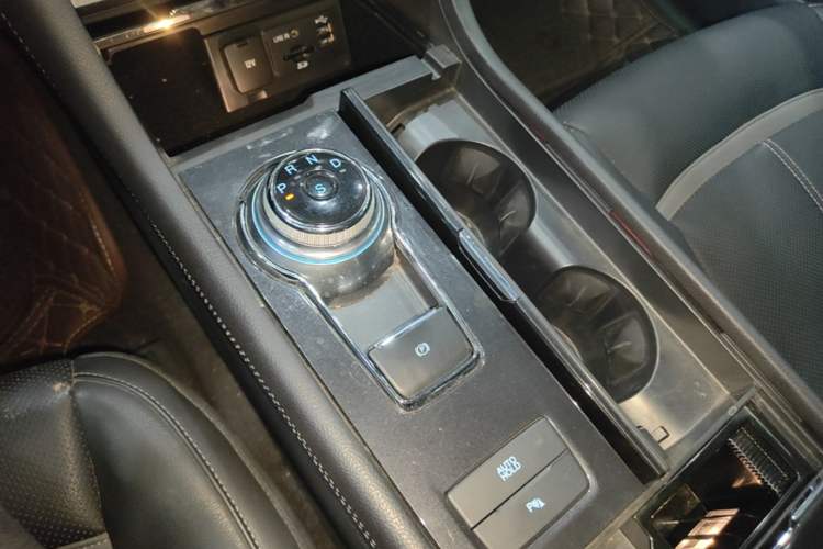 Used Ford Taurus 2015 EcoBoost 245 Luxury Model Gear Lever