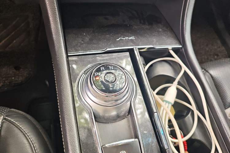 Used Ford Taurus 2015 EcoBoost 245 Luxury Model Gear Lever