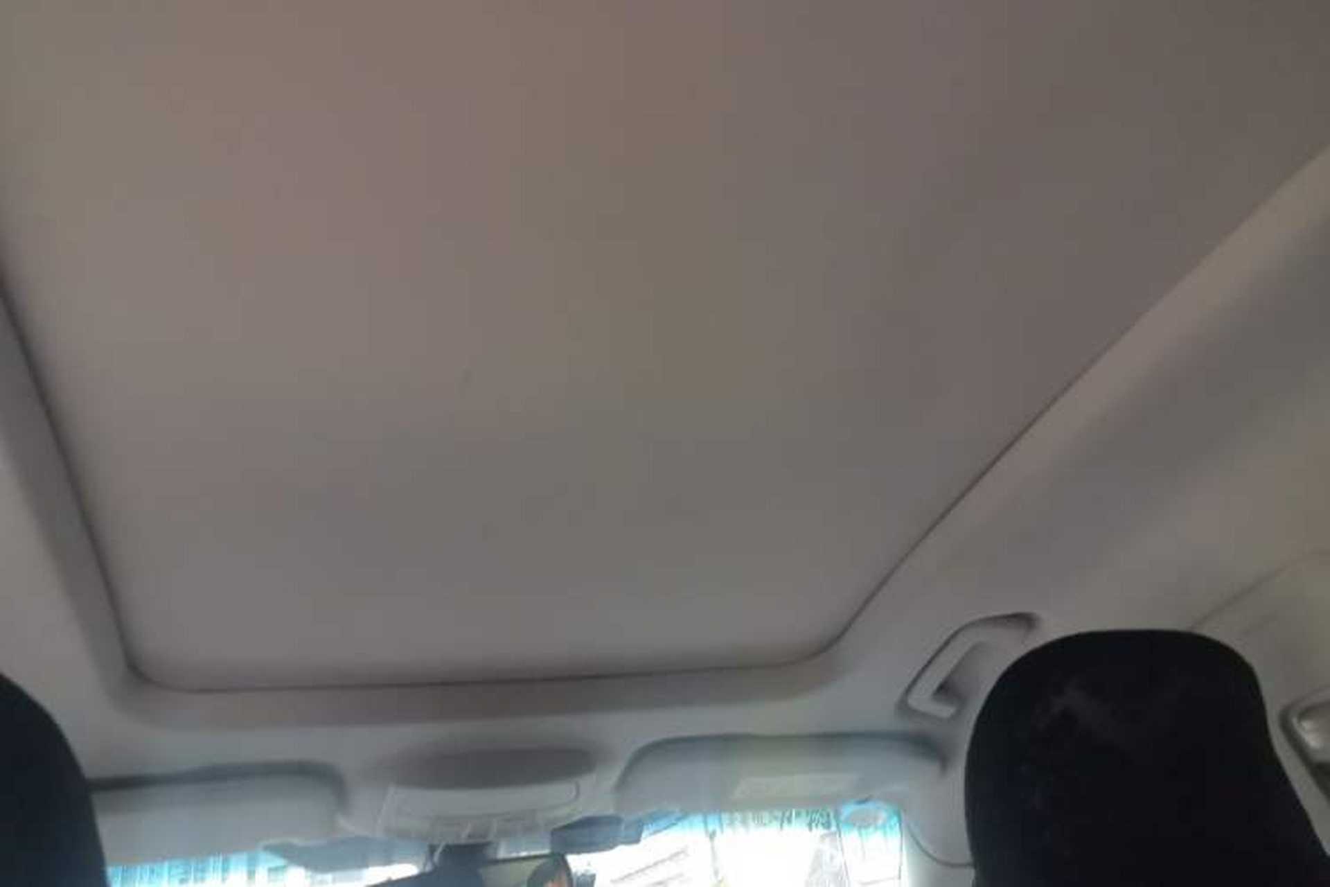 Used Ford Taurus 2015 EcoBoost 245 Luxury Model Headliner