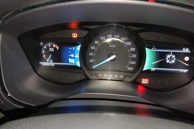 Used Ford Taurus 2015 EcoBoost 245 Luxury Model Instrument Cluster