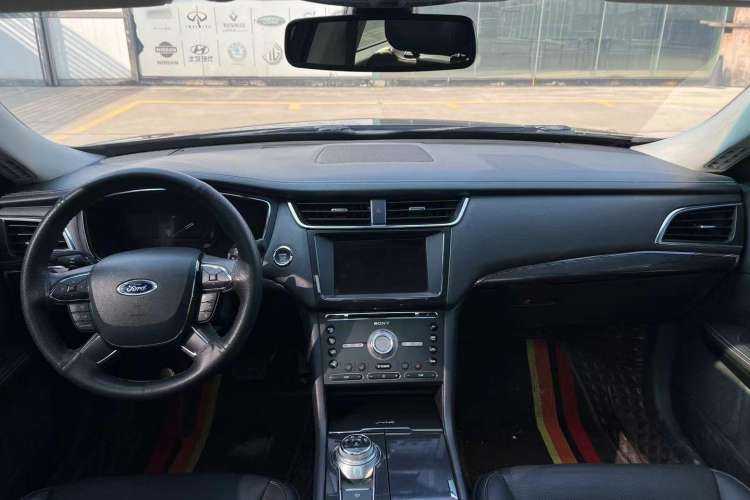 Used Ford Taurus 2015 EcoBoost 245 Luxury Model Interior 1