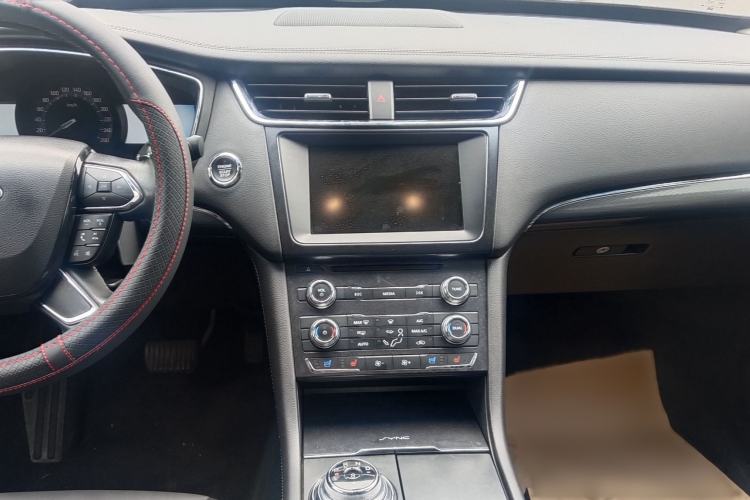 Used Ford Taurus 2015 EcoBoost 245 Fashion Edition Interior 3