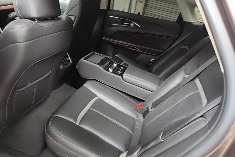 Used Ford Taurus 2015 EcoBoost 245 Ultimate Model Interior 4