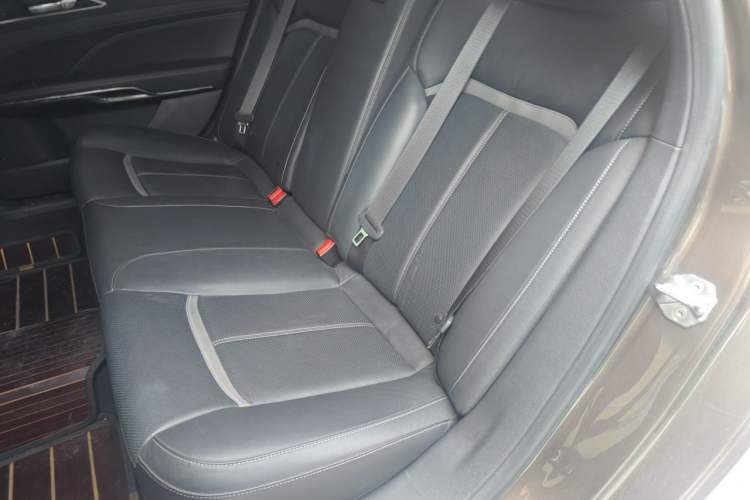 Used Ford Taurus 2015 EcoBoost 245 Luxury Model Interior 4