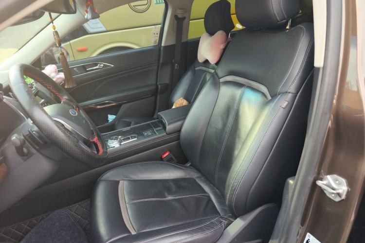 Used Ford Taurus 2015 EcoBoost 245 Ultimate Model Left Front Seat