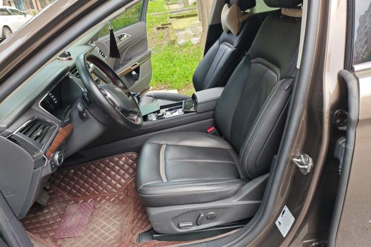 Used Ford Taurus 2015 EcoBoost 245 Luxury Model Left Front Seat