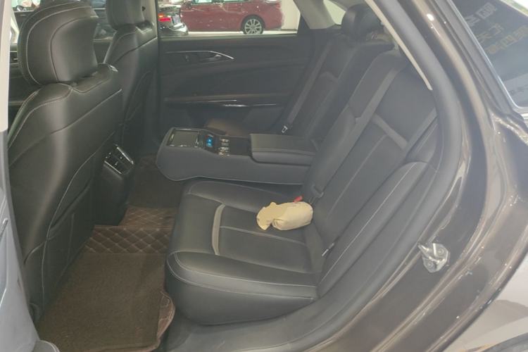 Used Ford Taurus 2015 EcoBoost 245 Luxury Model Left Rear Seat
