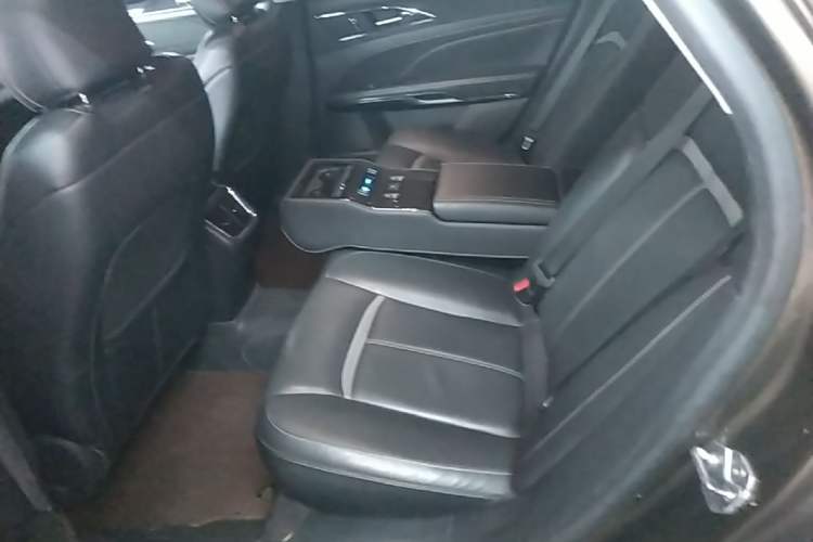 Used Ford Taurus 2015 EcoBoost 245 Luxury Model Left Rear Seat
