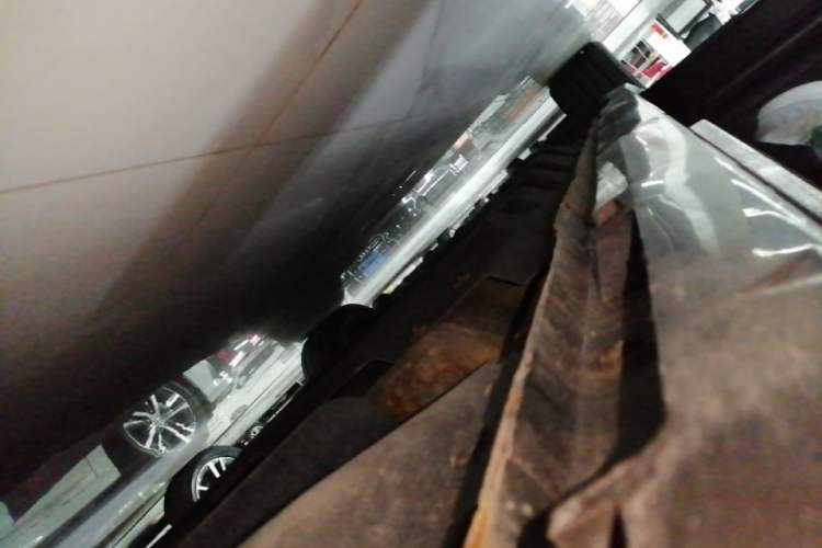 Used Ford Taurus 2015 EcoBoost 245 Ultimate Model Left Side Sill