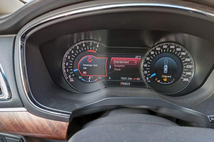 Used Ford Taurus 2015 EcoBoost 245 Ultimate Model Odometer Close Up