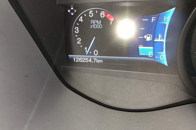 Used Ford Taurus 2015 EcoBoost 245 Luxury Model Odometer Close Up