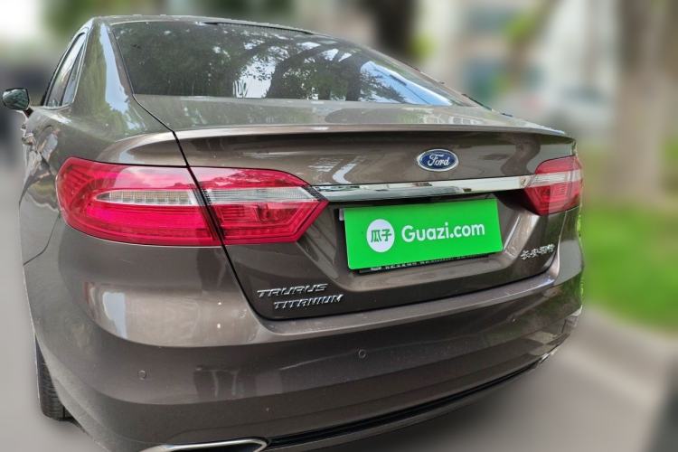 Used Ford Taurus 2015 EcoBoost 245 Luxury Model Rear