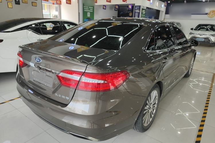 Used Ford Taurus 2015 EcoBoost 245 Luxury Model Rear Right 45 Deg