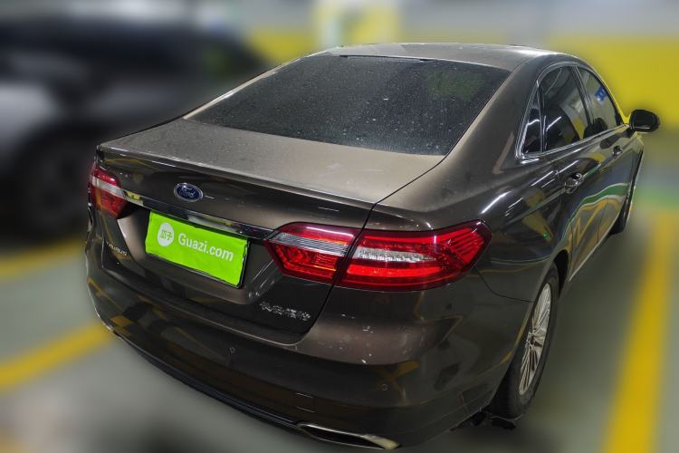 Used Ford Taurus 2015 EcoBoost 245 Fashion Edition Rear Right 45 Deg