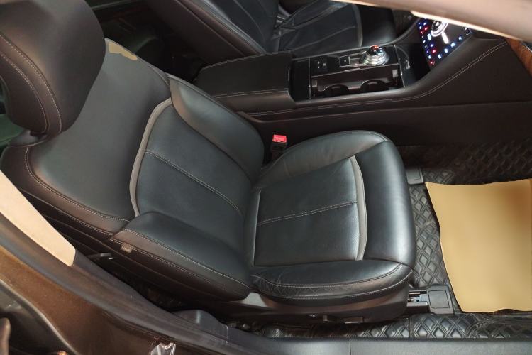 Used Ford Taurus 2015 EcoBoost 245 Ultimate Model Right Front Seat