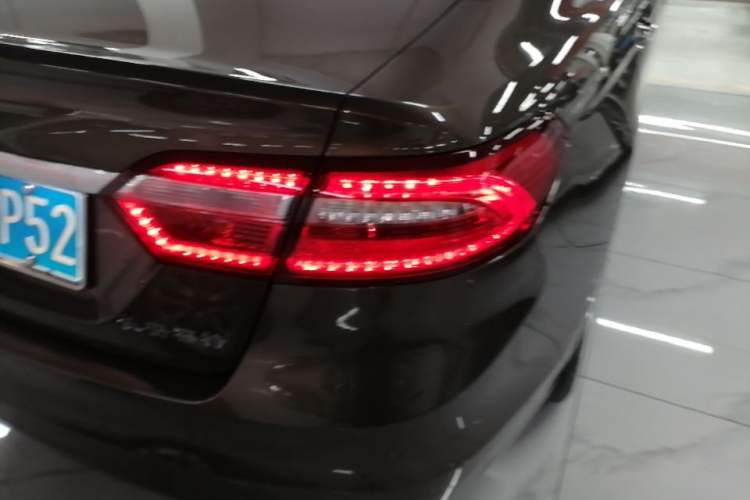 Used Ford Taurus 2015 EcoBoost 245 Ultimate Model Right Rear Taillight