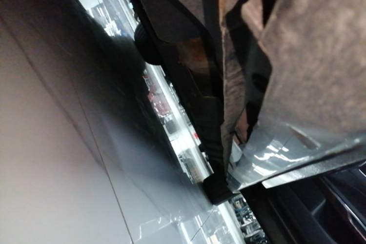 Used Ford Taurus 2015 EcoBoost 245 Ultimate Model Right Side Sill