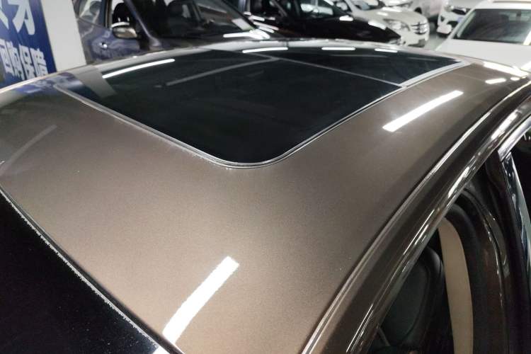 Used Ford Taurus 2015 EcoBoost 245 Ultimate Model Roof