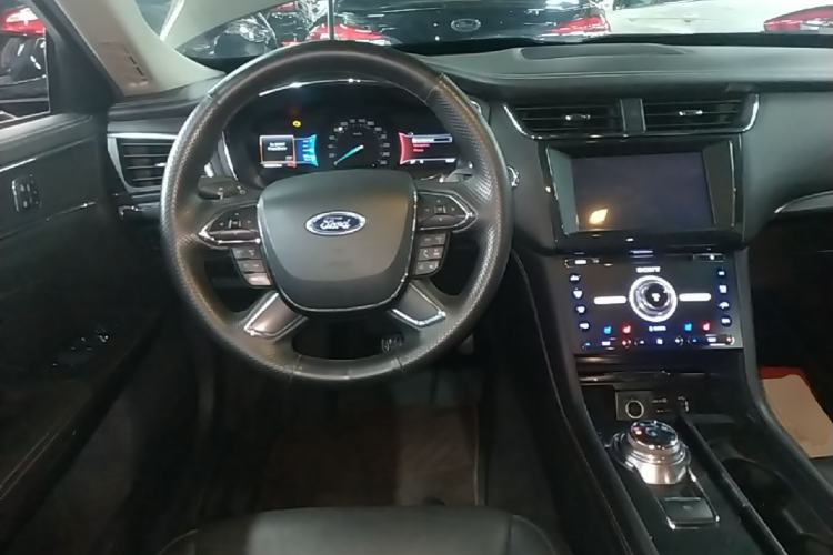 Used Ford Taurus 2015 EcoBoost 245 Luxury Model Steering Wheel