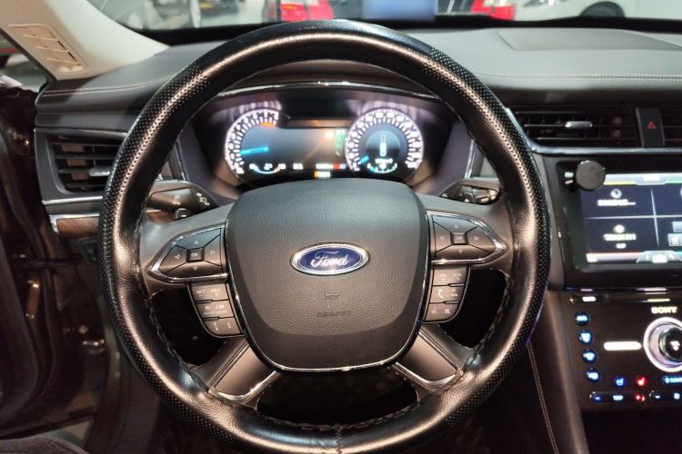 Used Ford Taurus 2015 EcoBoost 245 Ultimate Model Steering Wheel