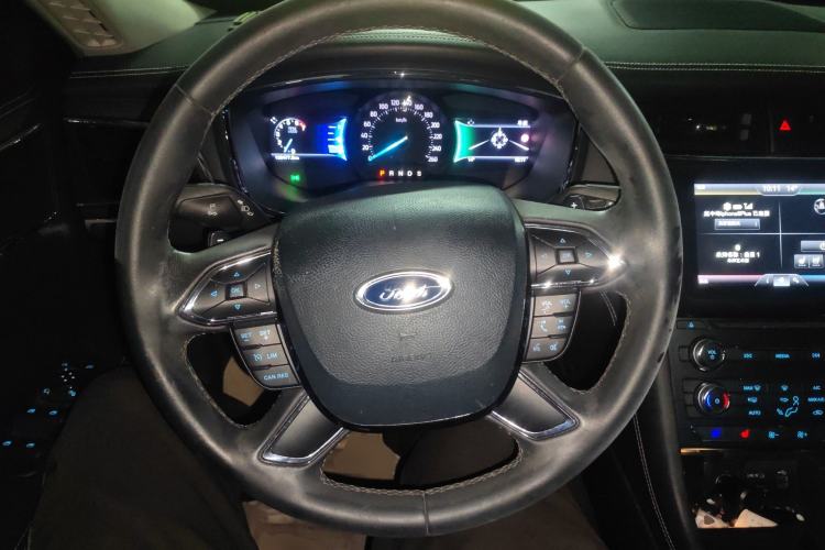 Used Ford Taurus 2015 EcoBoost 245 Fashion Edition Steering Wheel