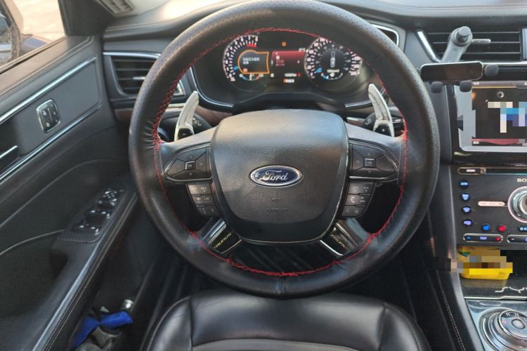 Used Ford Taurus 2015 EcoBoost 245 Ultimate Model Steering Wheel