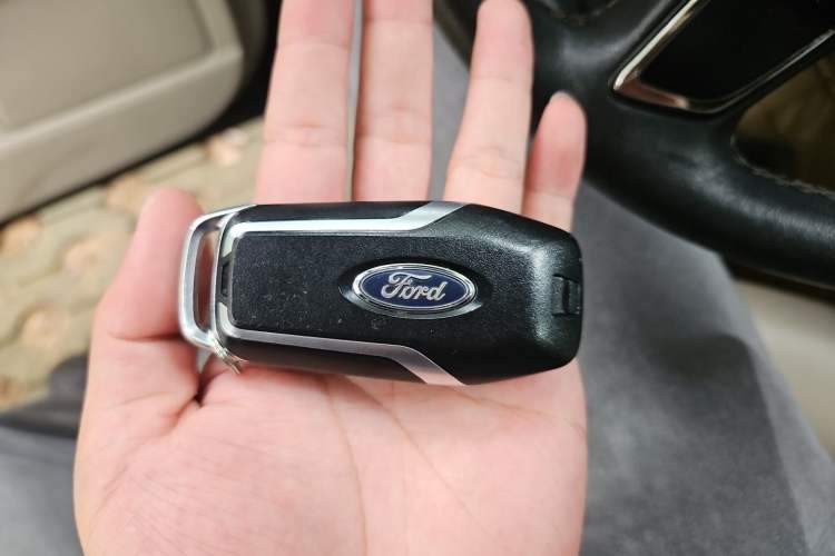 Used Ford Taurus 2015 EcoBoost 245 Ultimate Model Vehicle Key