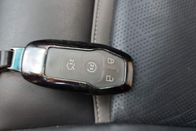 Used Ford Taurus 2015 EcoBoost 245 Ultimate Model Vehicle Key