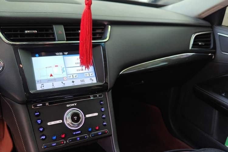 Used Ford Taurus 2015 EcoBoost 245 Luxury Model Audio And AC Panel