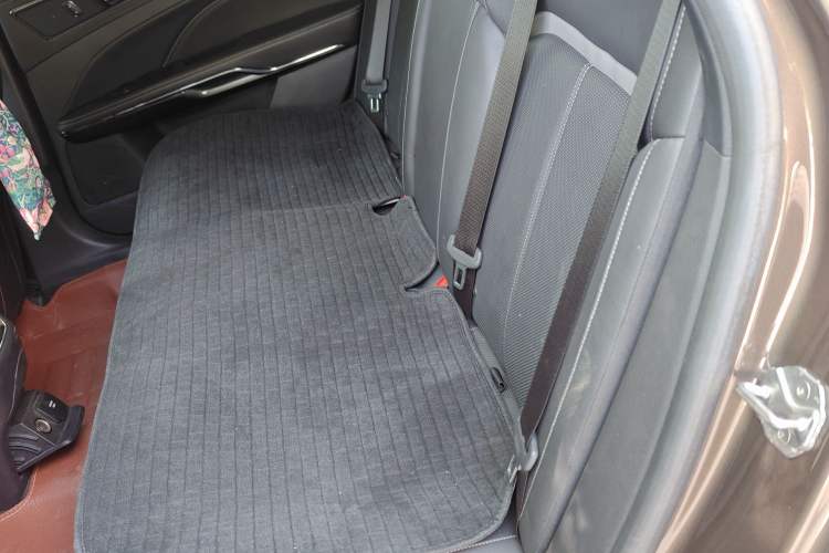 Used Ford Taurus 2015 EcoBoost 245 Luxury Model Left Rear Seat