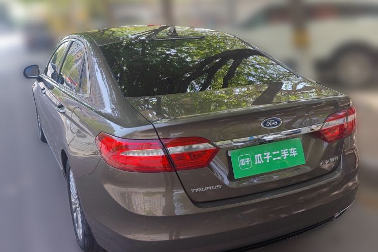 Used Ford Taurus 2015 EcoBoost 245 Luxury Model Rear Left 45 Deg
