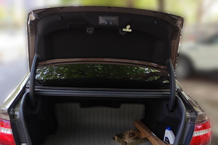 Used Ford Taurus 2015 EcoBoost 245 Luxury Model Trunk