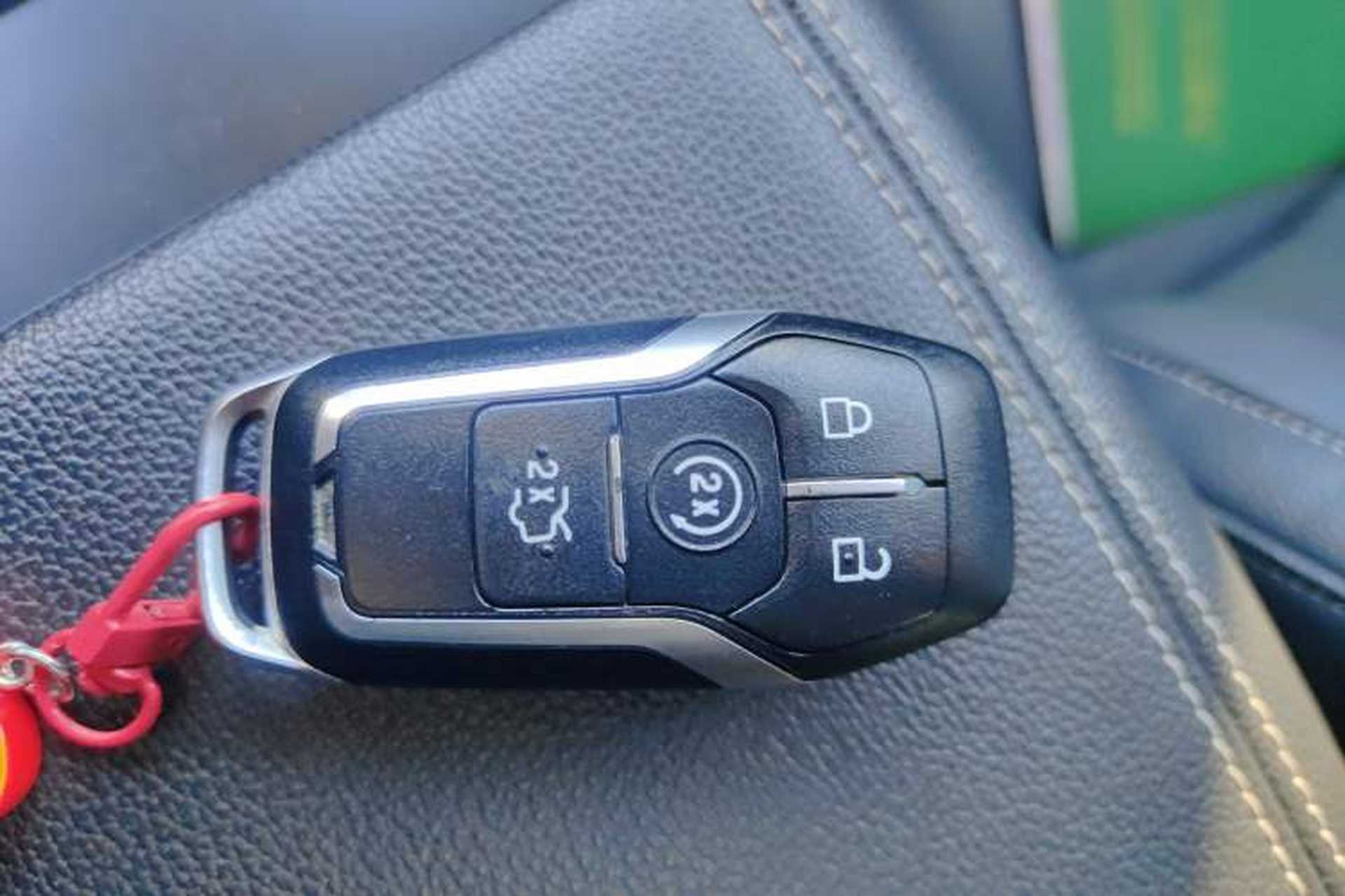 Used Ford Taurus 2015 EcoBoost 245 Fashion Edition Vehicle Key