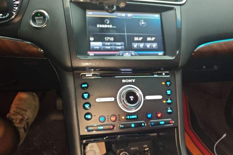 Used Ford Taurus 2015 EcoBoost 325 V6 Flagship Model Audio And AC Panel