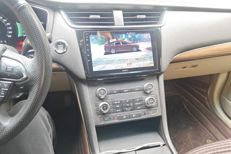 Used Ford Taurus 2015 EcoBoost 245 Fashion Edition Audio And AC Panel