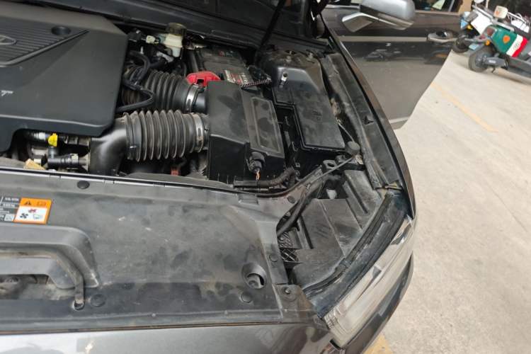 Used Ford Taurus 2015 EcoBoost 325 V6 Flagship Model Engine Bay Left