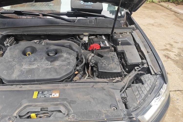 Used Ford Taurus 2015 EcoBoost 245 Fashion Edition Engine Bay Left