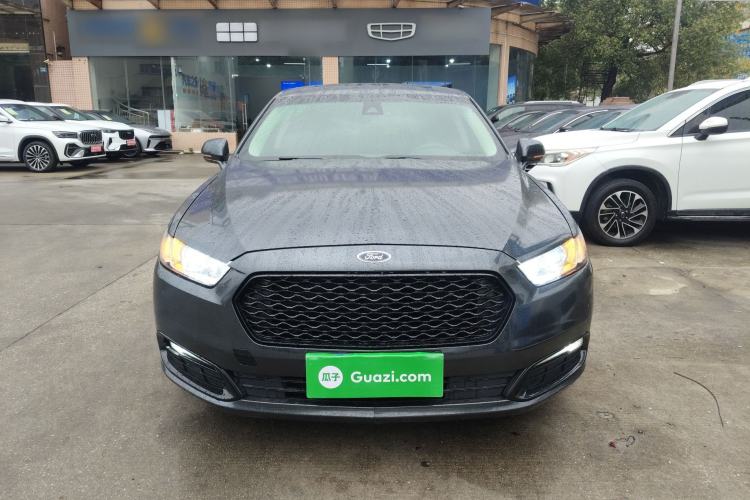 Used Ford Taurus 2015 EcoBoost 245 Fashion Edition Front