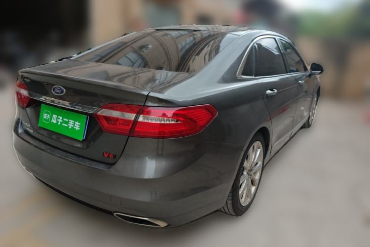Used Ford Taurus 2015 EcoBoost 325 V6 Flagship Model Rear Right 45 Deg