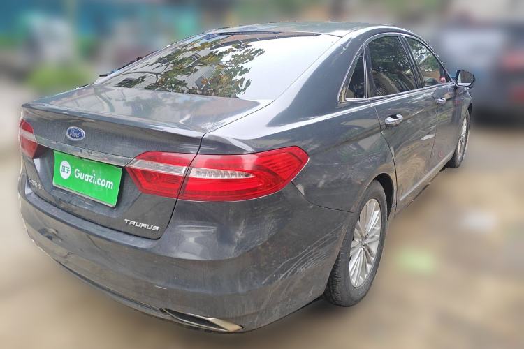 Used Ford Taurus 2015 EcoBoost 245 Fashion Edition Rear Right 45 Deg