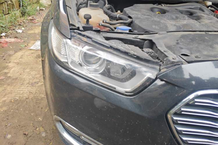 Used Ford Taurus 2015 EcoBoost 245 Fashion Edition Right Front Headlight